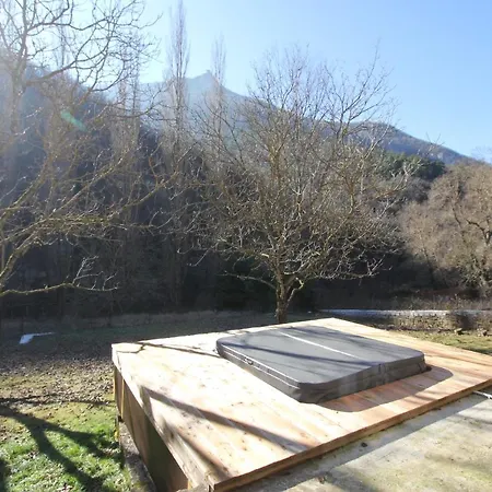 Maison Au Bord De L'Eau Avec Jacuzzi Millau Exterior photo