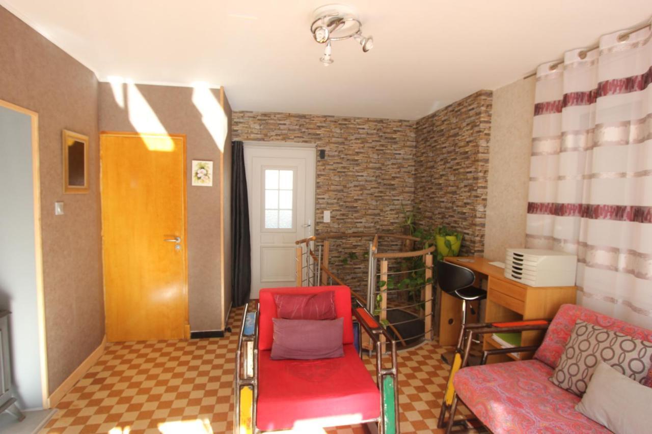 Maison Au Bord De L'eau Avec Jacuzzi Vakantiehuis